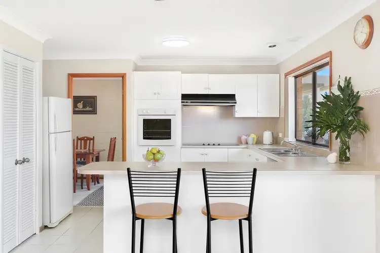 7 Meehan Close, Horsley NSW 2530