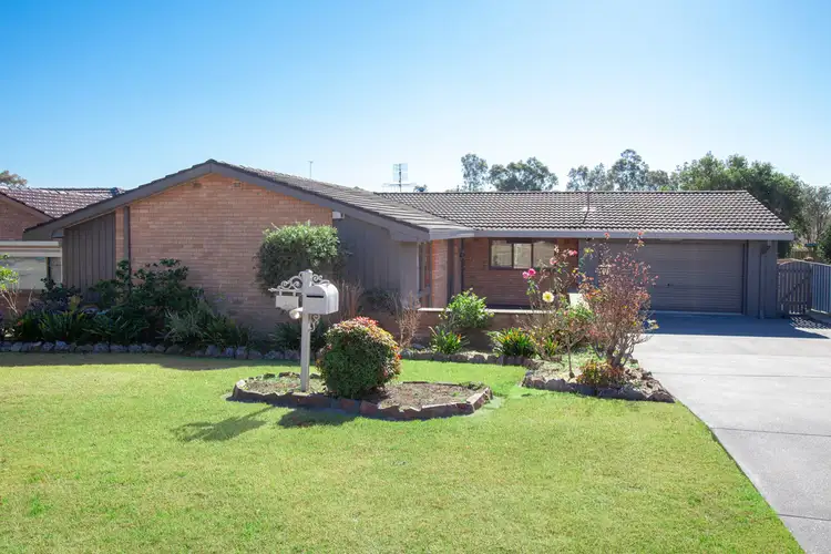 5 Wakehurst Crescent, Metford NSW 2323