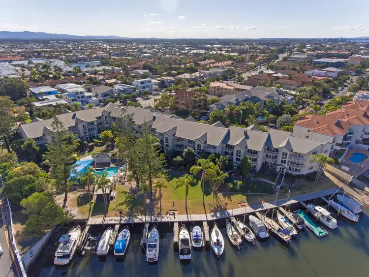 14/37 Bayview Street, Runaway Bay QLD 4216