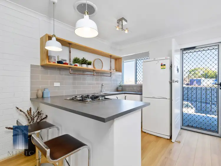 Fourth view of Homely apartment listing, 10/5 Welshpool Road, St James WA 6102