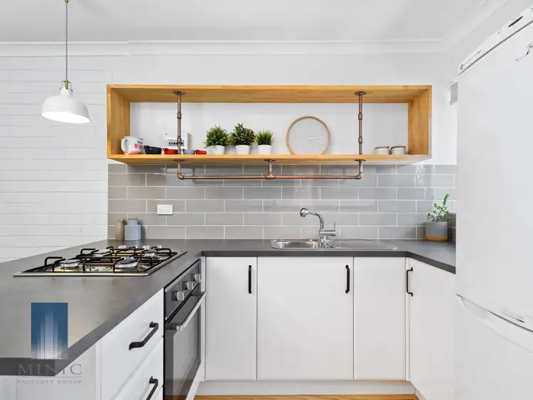 Fifth view of Homely apartment listing, 10/5 Welshpool Road, St James WA 6102