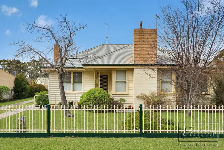 Second view of Homely house listing, 5 Morrison Street, Kangaroo Flat VIC 3555
