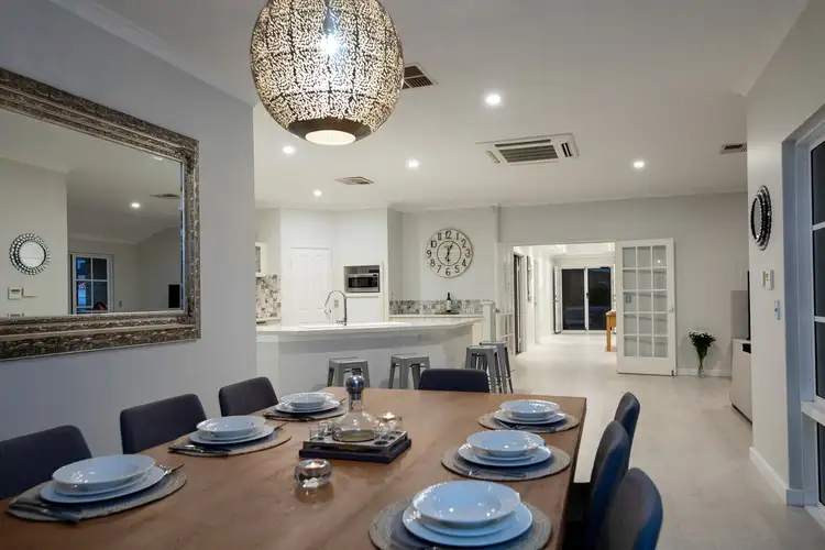 46 Miami Beach Promenade, Iluka WA 6028