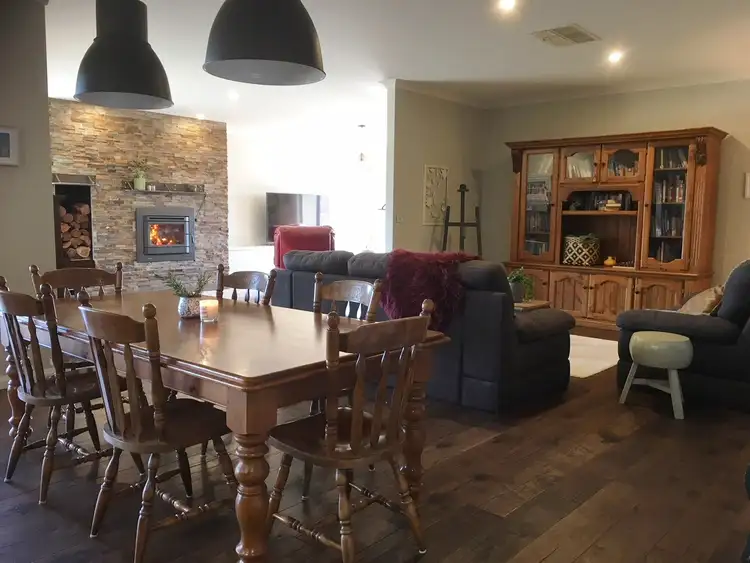 Fourth view of Homely house listing, 10 FLORENCE COURT, Donald VIC 3480
