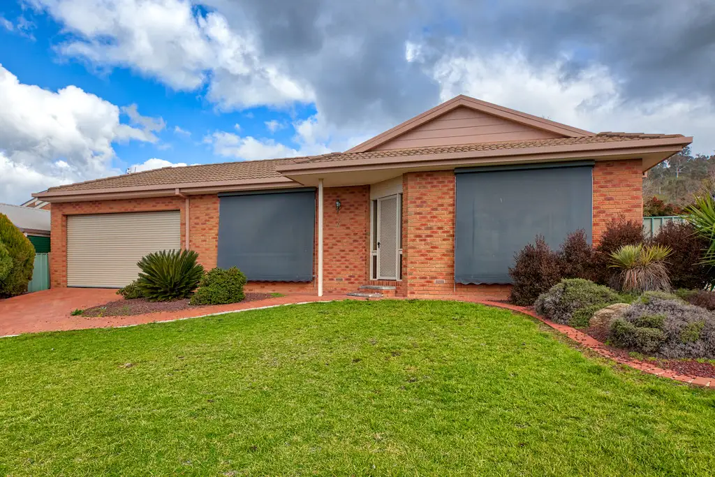 Main view of Homely house listing, 7 Scullin Court, Wodonga VIC 3690