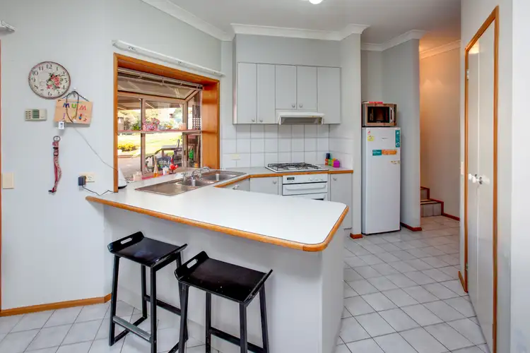 Third view of Homely house listing, 7 Scullin Court, Wodonga VIC 3690