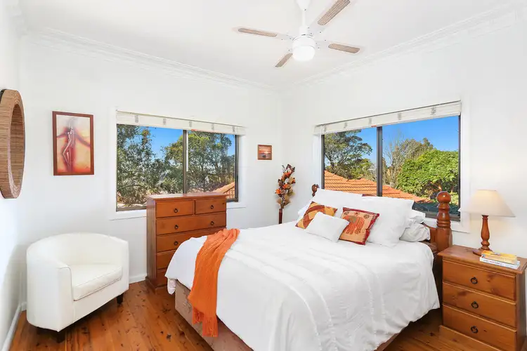 Fourth view of Homely house listing, 10 Gordon Crescent, Lake Heights NSW 2502