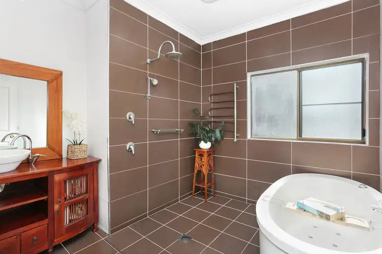 Sixth view of Homely house listing, 10 Gordon Crescent, Lake Heights NSW 2502