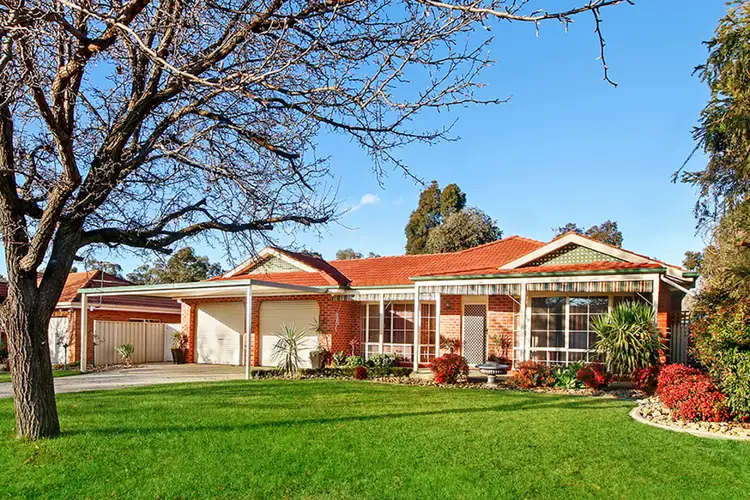 10 Hallam Street, Glenroy NSW 2640