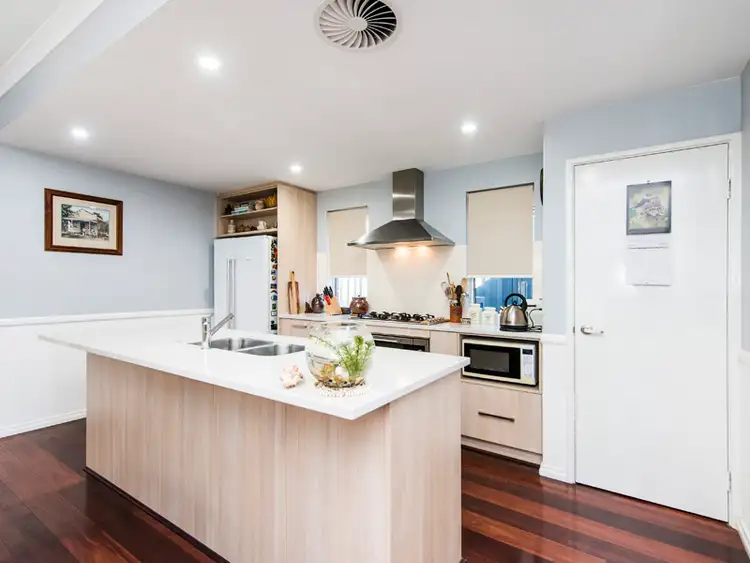 Fifth view of Homely house listing, 39 Bundoran Approach, Hilbert WA 6112