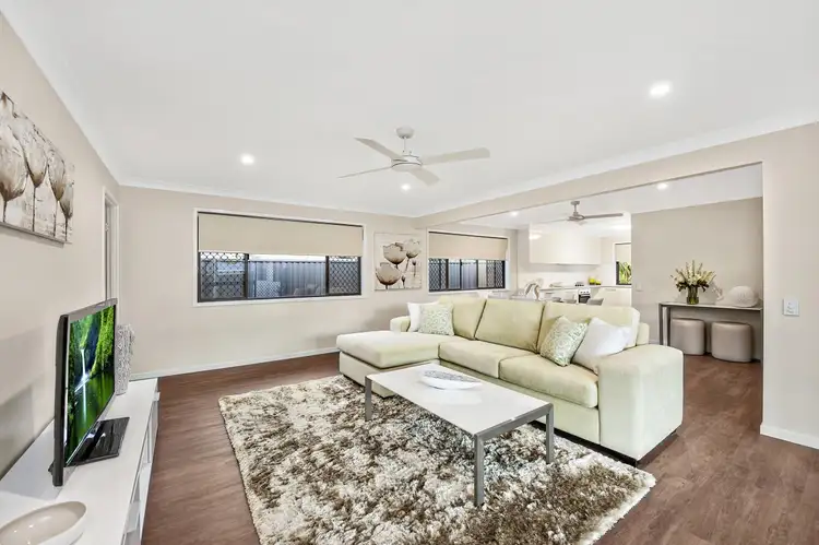 Sixth view of Homely house listing, 1 Rangeview Court, Burleigh Waters QLD 4220