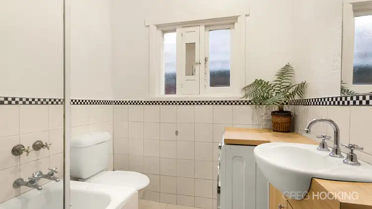 Fifth view of Homely apartment listing, 10/12 York Street, St Kilda West VIC 3182