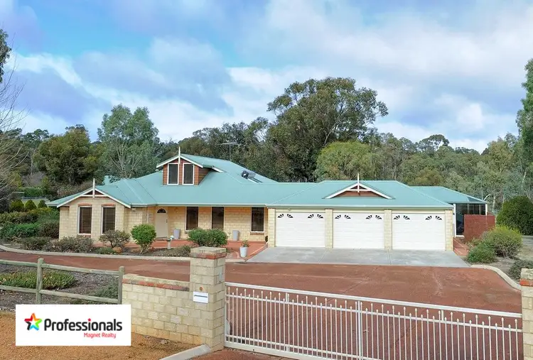 4 Woodlea Place