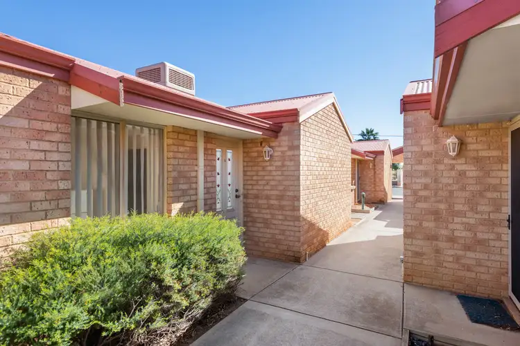 4/128 Burt Street, Boulder WA 6432