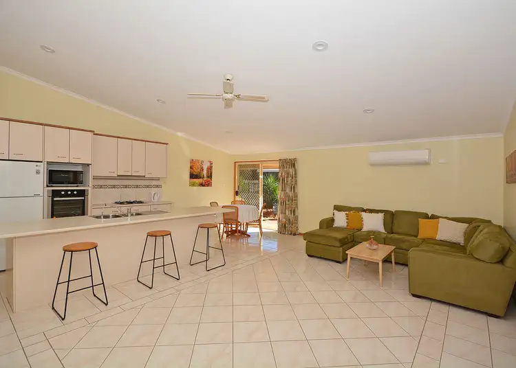 Sixth view of Homely house listing, 4 Rialto Court, Urangan QLD 4655