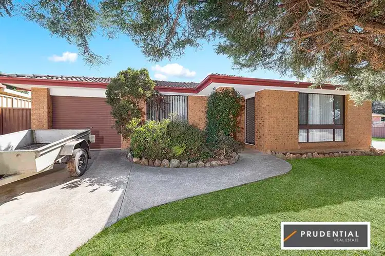 9 Romeo Crescent, Rosemeadow NSW 2560