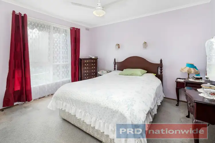 Fifth view of Homely house listing, 5 Rolf Court, Wendouree VIC 3355