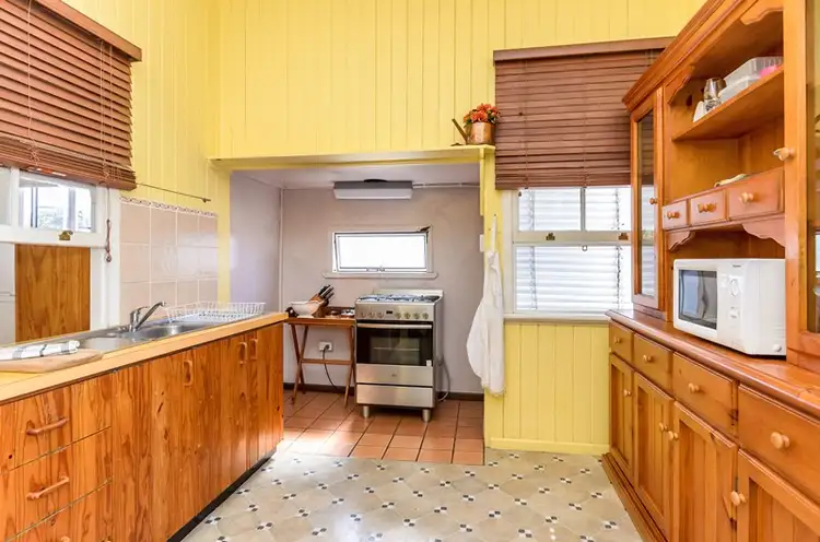 7 Off Lane, Gladstone Central QLD 4680