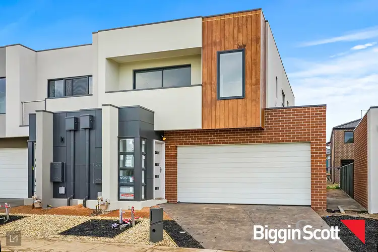 Second view of Homely house listing, 5 Huntsman Close, Tarneit VIC 3029
