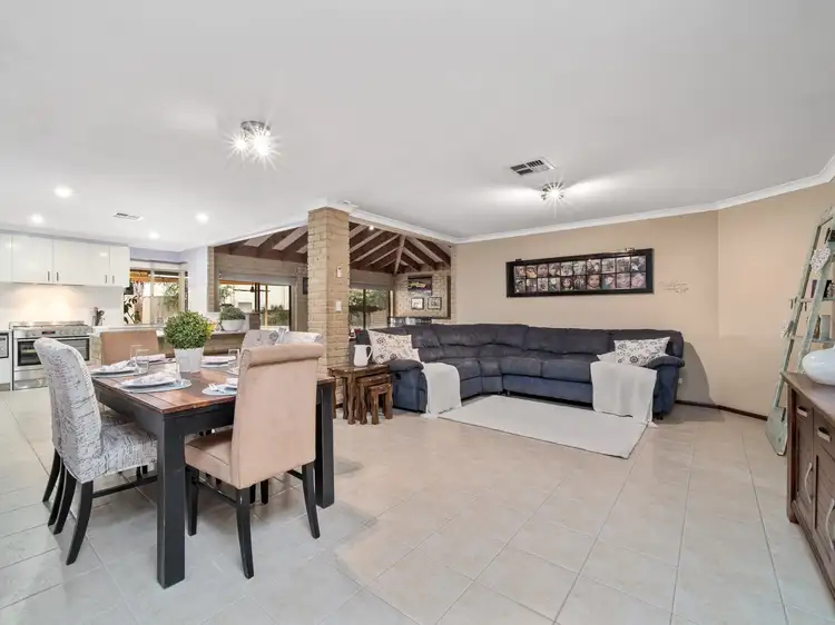 Seventh view of Homely house listing, 11 Vanessa Way, Swan View WA 6056