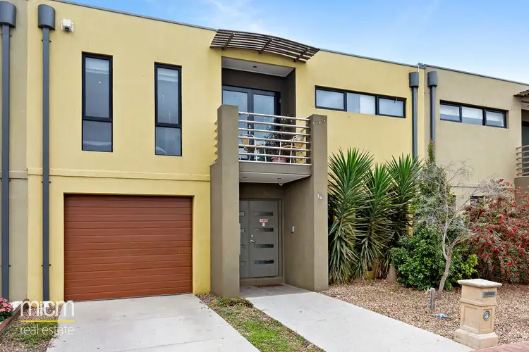 19 Hyde Park Terrace, Point Cook VIC 3030