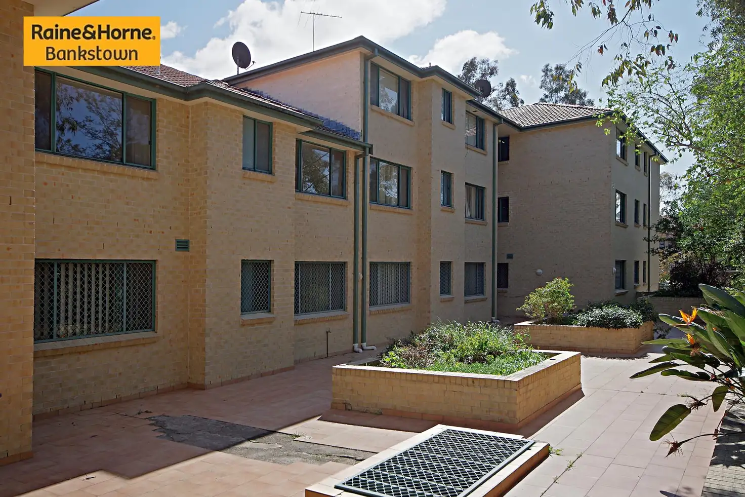Main view of Homely apartment listing, 15/8-10 Chertsey Ave, Bankstown NSW 2200