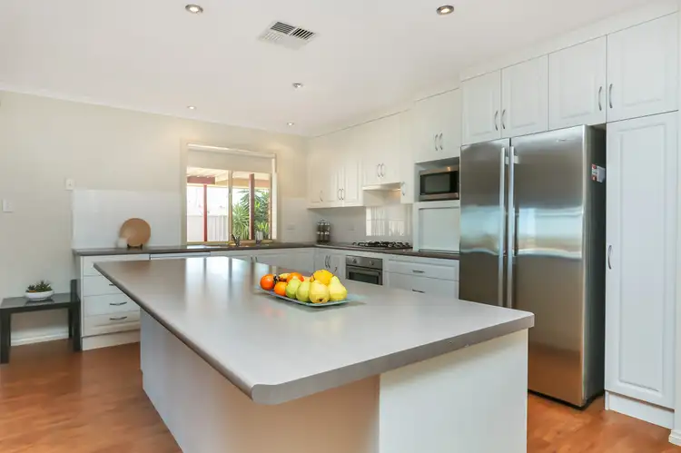 Second view of Homely house listing, 2 Parkview Drive, Murray Bridge SA 5253