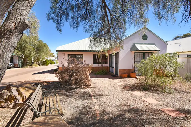 18/66 Cromwell Drive, Desert Springs NT 870