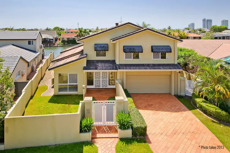 145 Pebble Beach Drive, Runaway Bay QLD 4216