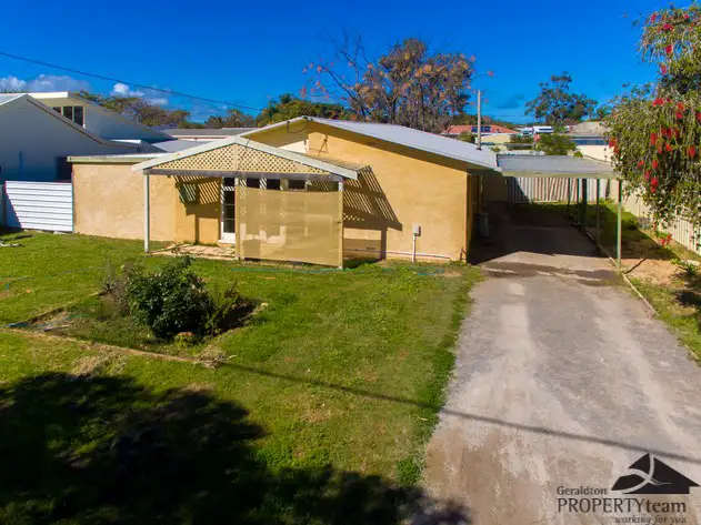 220 Second Street, Wonthella WA 6530