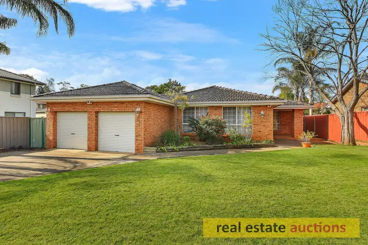 11 GREENWOOD CLOSE, Hammondville NSW 2170