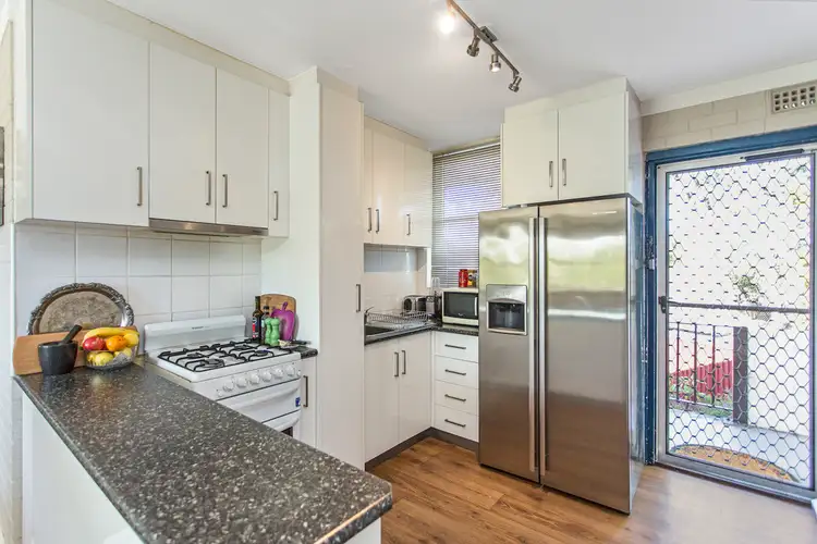 9/198 Labouchere Road, Como WA 6152