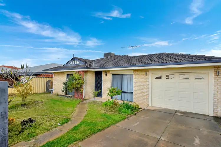 35 Mitra Loop, Bennett Springs WA 6063