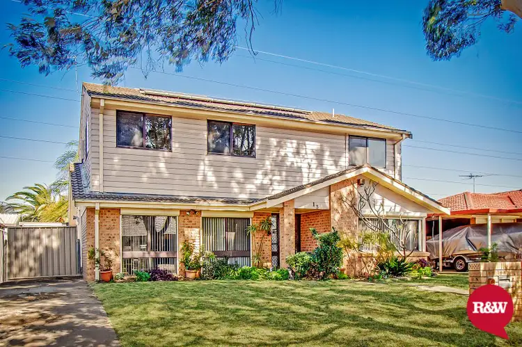 13 Beverly Place, Plumpton NSW 2761