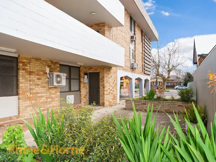 Second view of Homely house listing, 4/130 Gurwood Street, Wagga Wagga NSW 2650