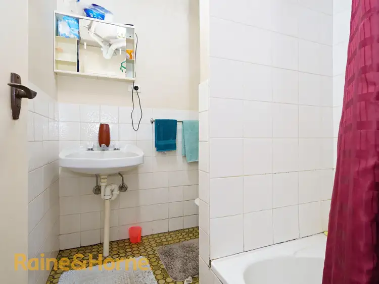 Sixth view of Homely house listing, 4/130 Gurwood Street, Wagga Wagga NSW 2650