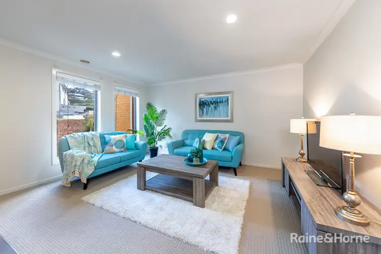 Third view of Homely house listing, 8 Emma Court, Sunbury VIC 3429