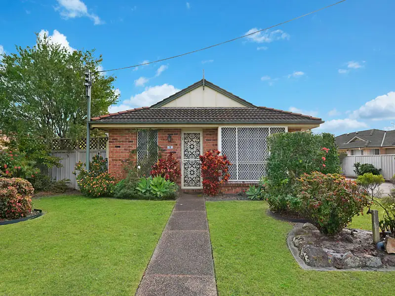 Main view of Homely villa listing, 1 /15 WOOD STREET, Swansea NSW 2281