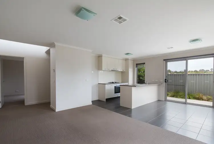 Sixth view of Homely house listing, 10 Latitude Court, Ballarat East VIC 3350