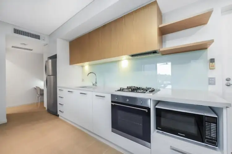 Fifth view of Homely unit listing, 319/19B Kitchener Drive, Darwin City NT 800