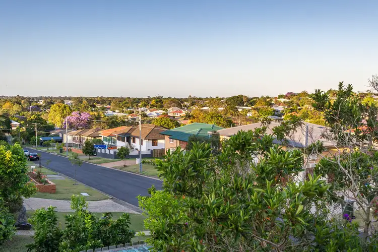 1 Benedict Street, Wavell Heights QLD 4012