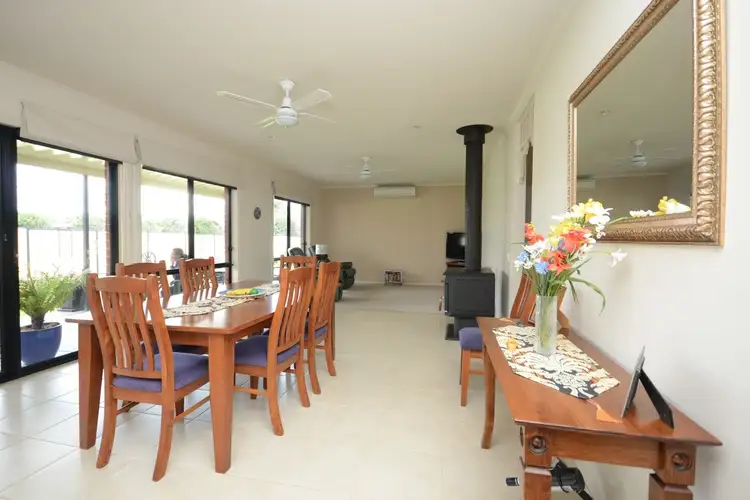 Fifth view of Homely house listing, 68 GATEHOUSE DRIVE, Eastwood VIC 3875
