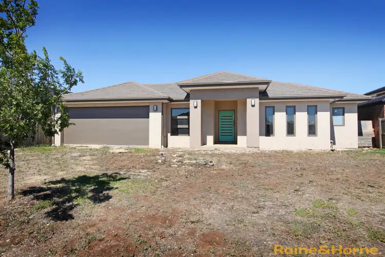 7 Coronation Street, Taylors Hill VIC 3037