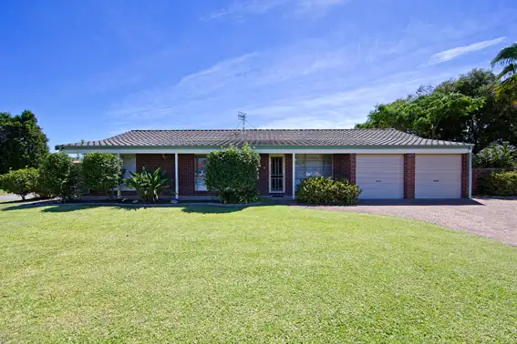 2 Kiah Close, Fingal Bay NSW 2315