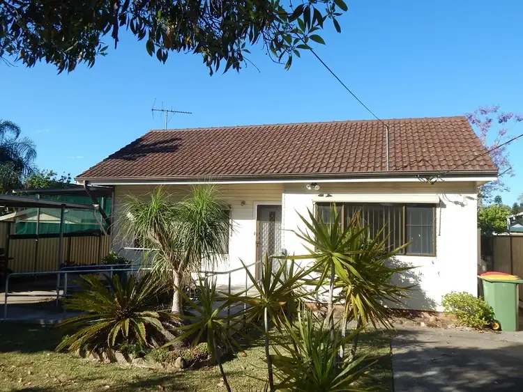 13 Lawrence Street, Fairfield NSW 2165