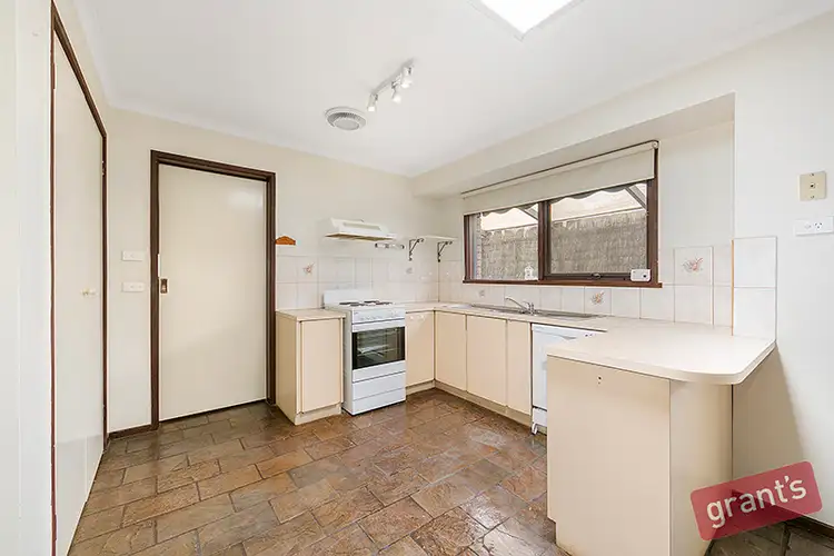 Fifth view of Homely house listing, 15 Willslie Crescent, Berwick VIC 3806
