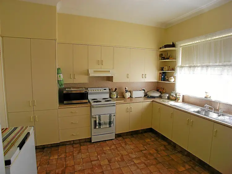 Fifth view of Homely house listing, 70 Icely Road, Orange NSW 2800