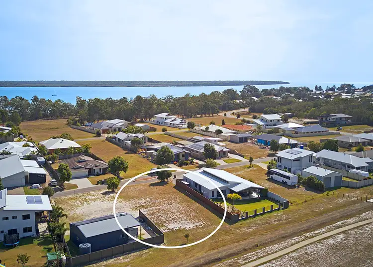 16 Traviston Way, Burrum Heads QLD 4659