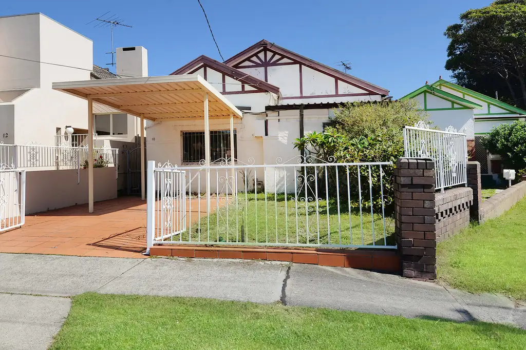 Main view of Homely house listing, 10 Hayward Street, Kingsford NSW 2032