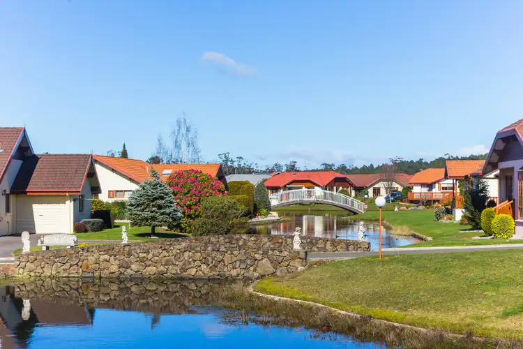 Second view of Homely unit listing, 4/22 Waldhorn Drive, Grindelwald TAS 7277